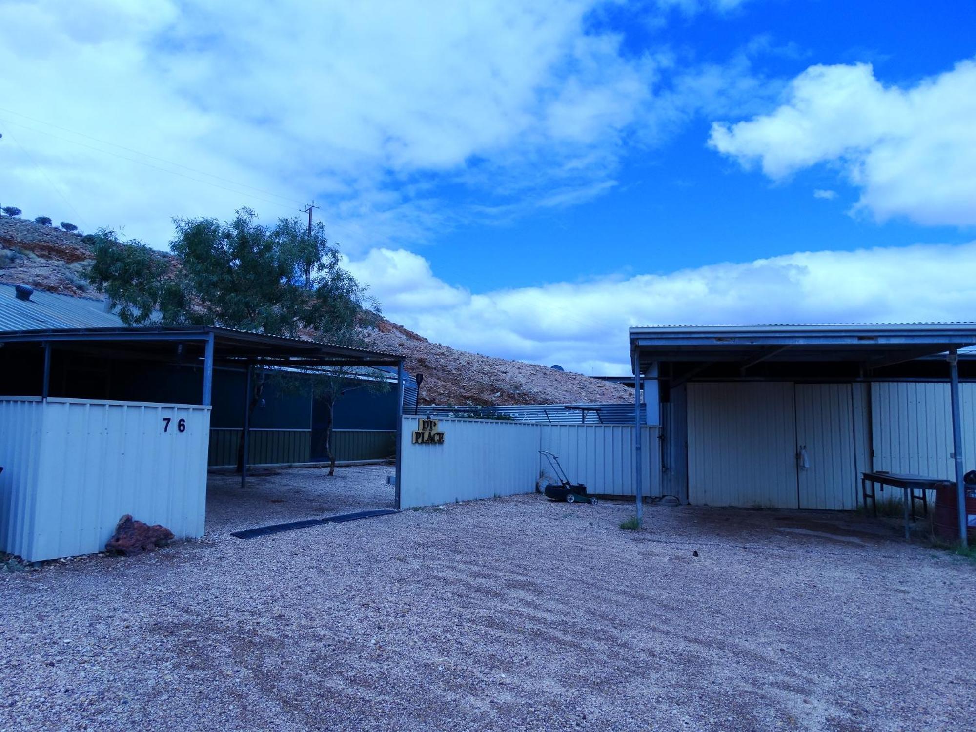 Di'S Place Coober Pedy Exterior photo